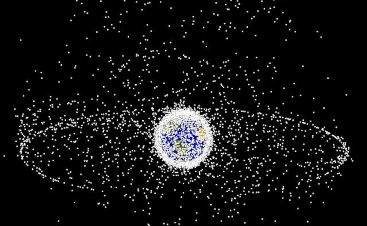 China Rocket Ends Up As 300-Piece Space Junk After Satellite Constellation Launch