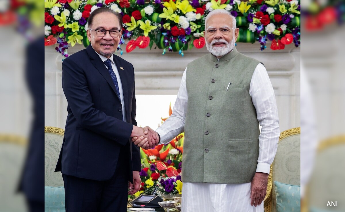 Malaysian PM Calls PM Modi Brother