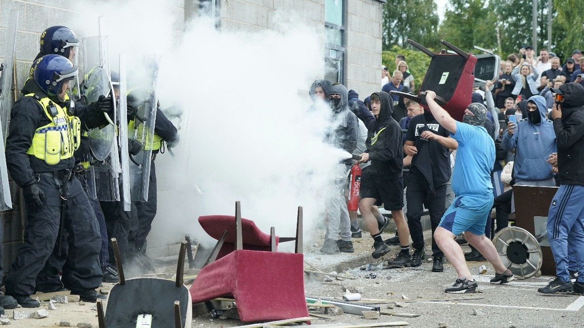 British government asks police to be on high alert amid riots, racist attacks