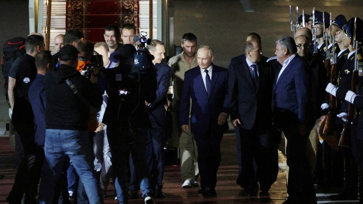 Vladimir Putin receives Russians returning to Moscow after prisoner swap: Report