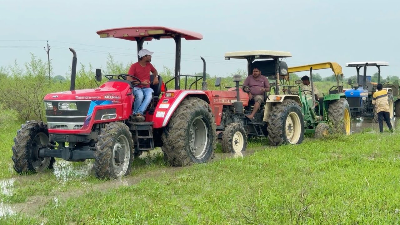 3 Tractors Pulling New Holland 3630 Stuck in Mud Swaraj 855 Fe John Deere Mahindra Arjun NOVO 605