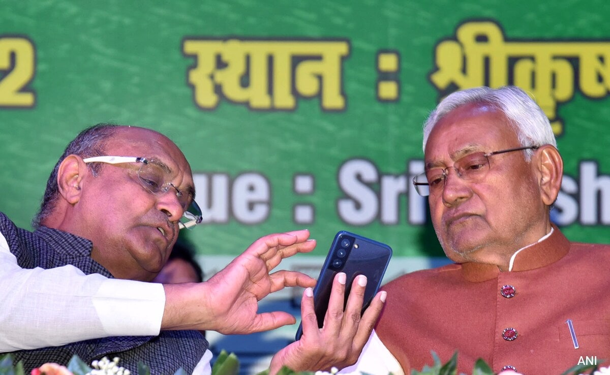 Nitish Kumar's Party Leader KC Tyagi Quits As JDU Spokesperson