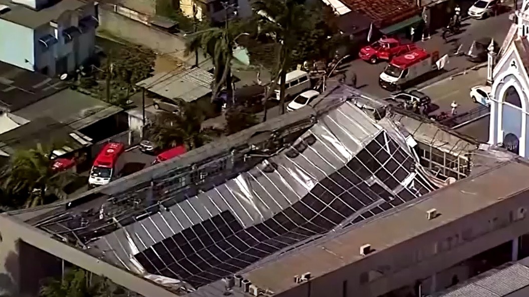 2 dead after church roof collapses in Recife city in Brazil