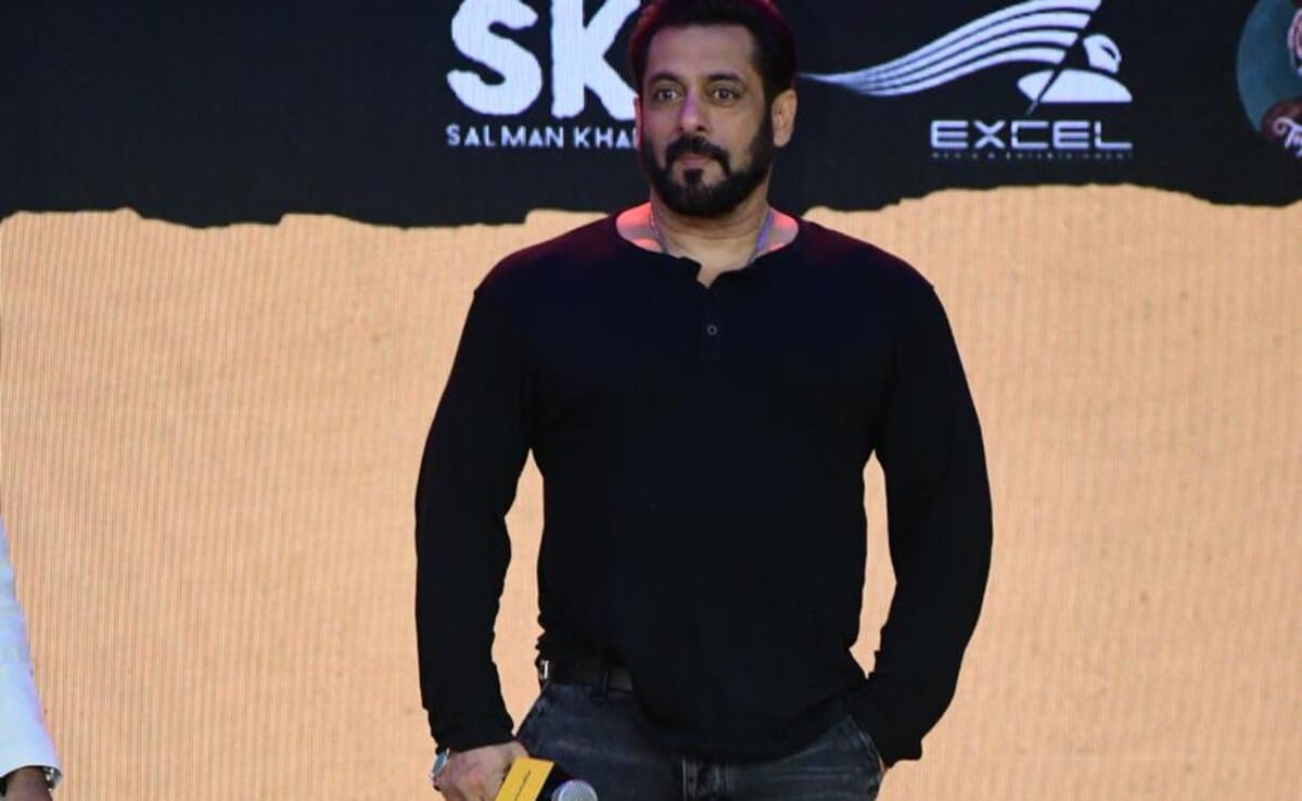 Salman Khan Confirms Rib Injury Rumours: "Do Pasliyaan Tooti Hain"