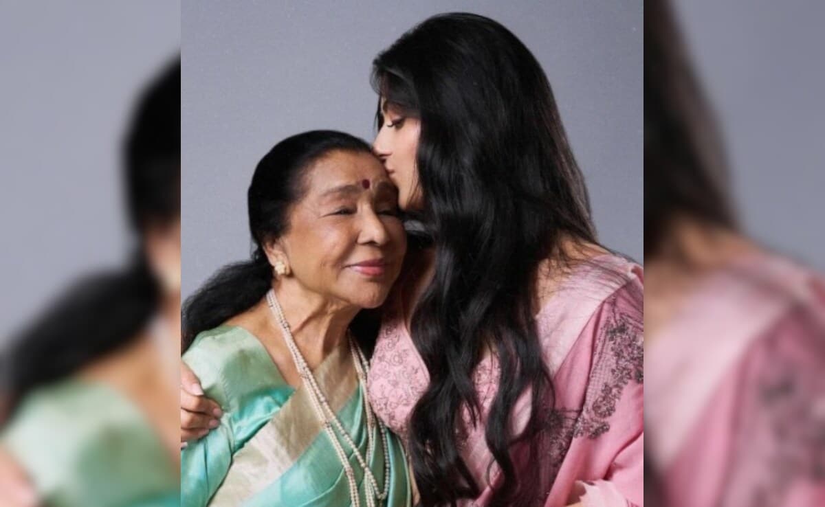 Zanai Bhosle's Sweet Birthday Wish For "Partner In Crime" Asha Bhosle Is Everything