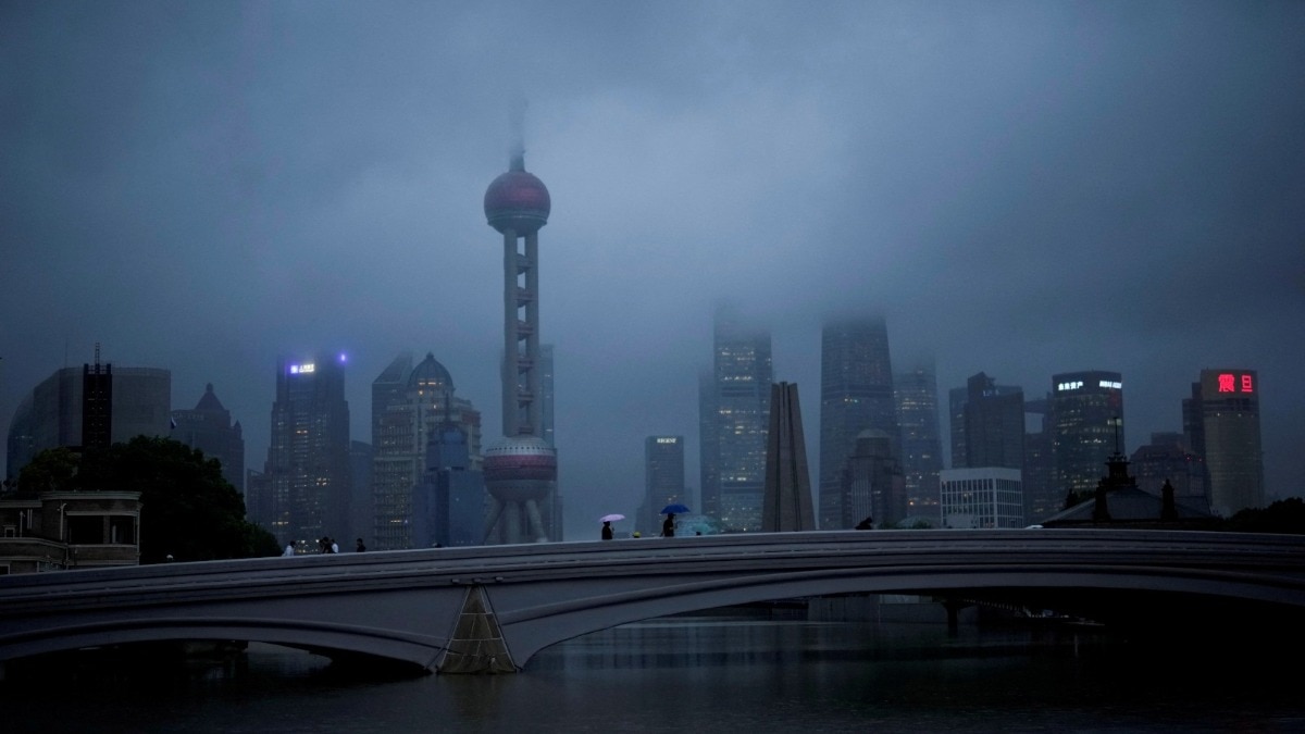 Typhoon Bebinca hits Shanghai, becomes worst storm to hit city since 1949