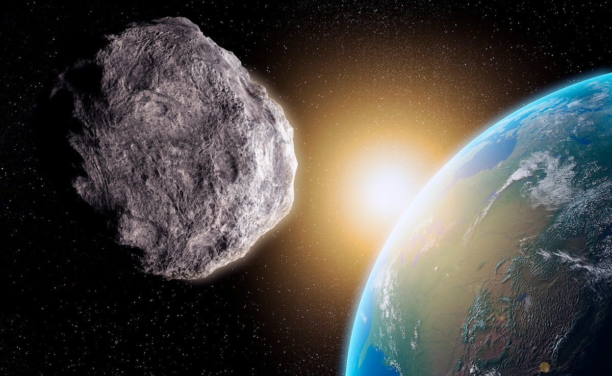 6 Dangerous Asteroids On Collision Course With Earth, First One May Hit In October