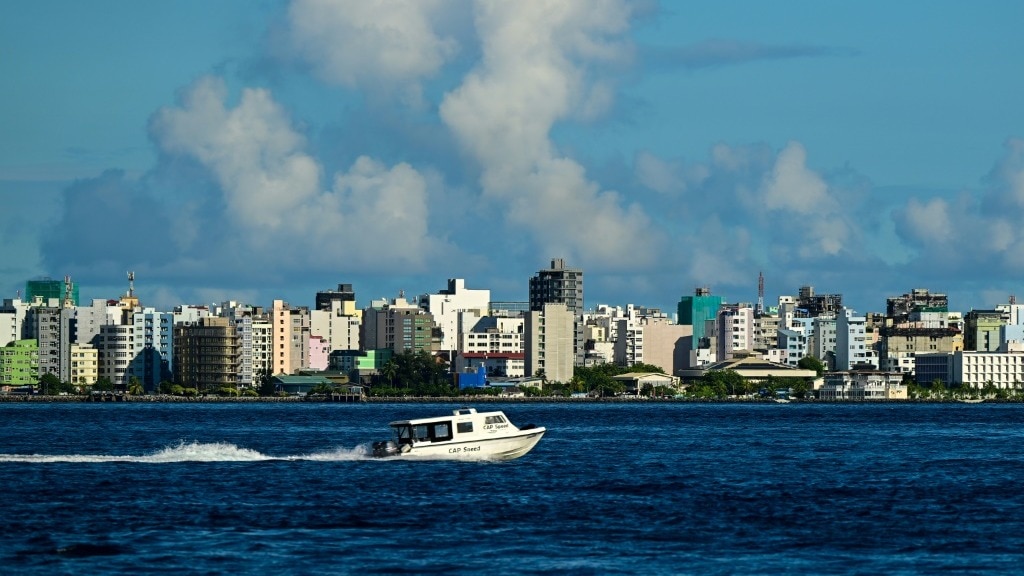 Financial troubles temporary, no plans to seek IMF bailout: Maldives