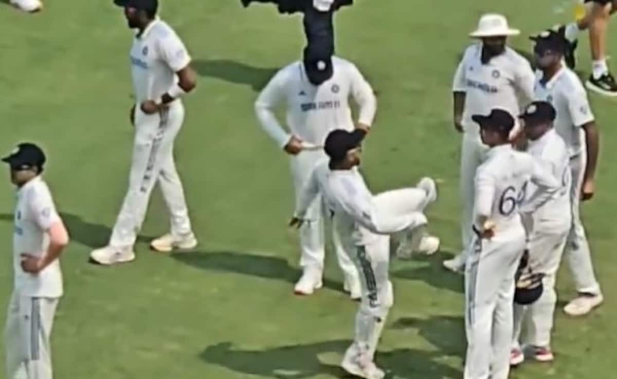 Watch: Pant's Kick Prank Scares Sarfaraz. Internet Says 'Missed By Inches'