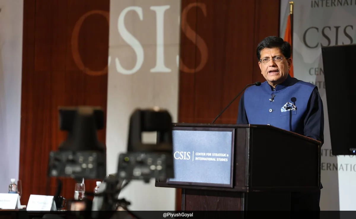 No Policy Change on Multi-Brand Retailing: Piyush Goyal In US