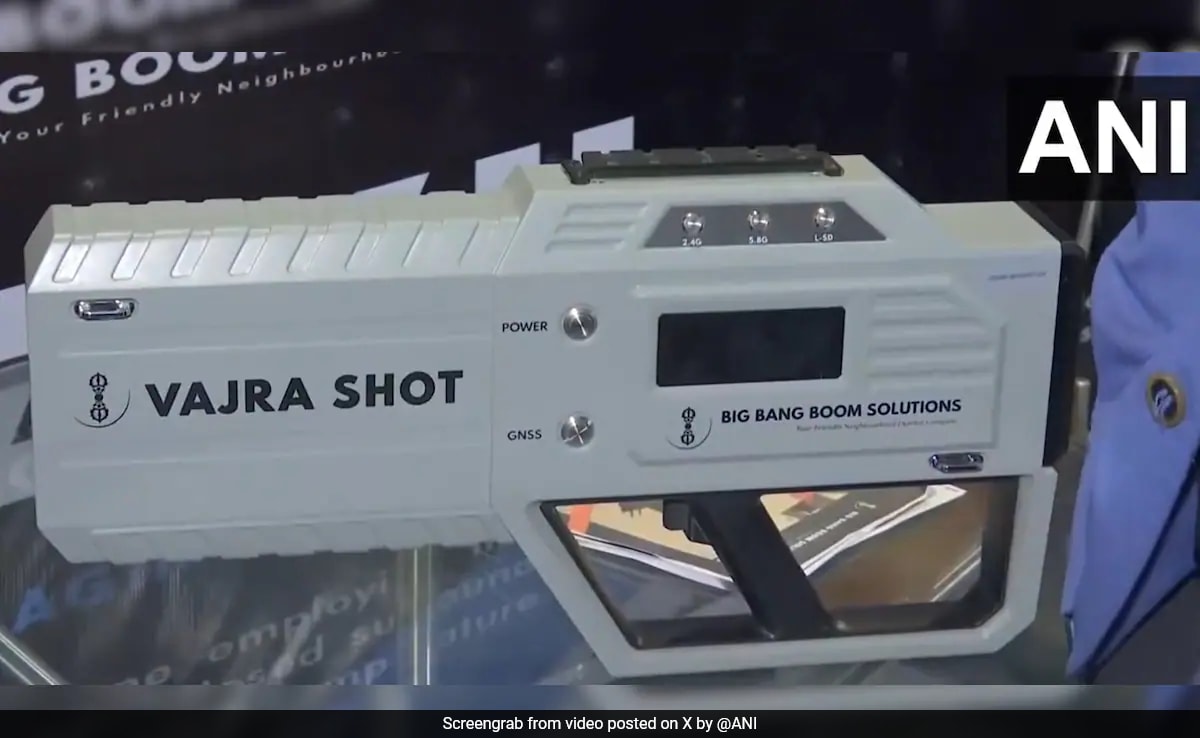 'Vajra Shot' – The India-Made Handheld Anti-Drone Gun With Range of 4 Km