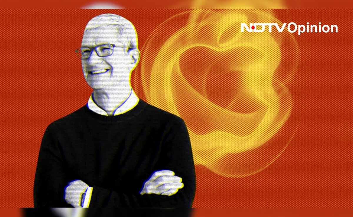 Which Is A Better Handshake For Apple CEO Tim Cook?