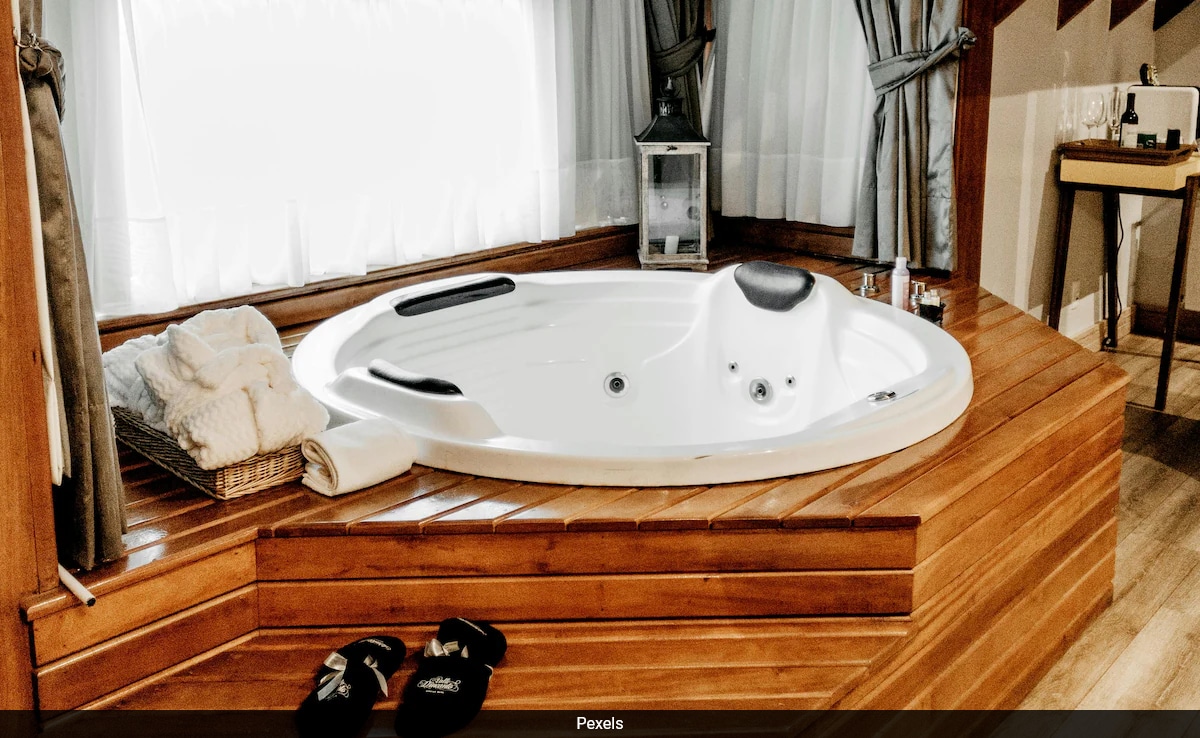 Private Hot Tubs On Cruises Pose Risk Of Legionnaires Disease, CDC Reports