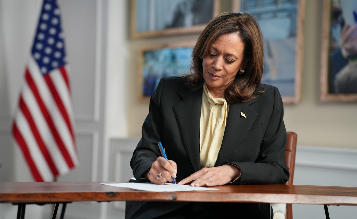 Kamala Harris Makes Medical Report Public, Claims Donald Trump Refuses To Do So