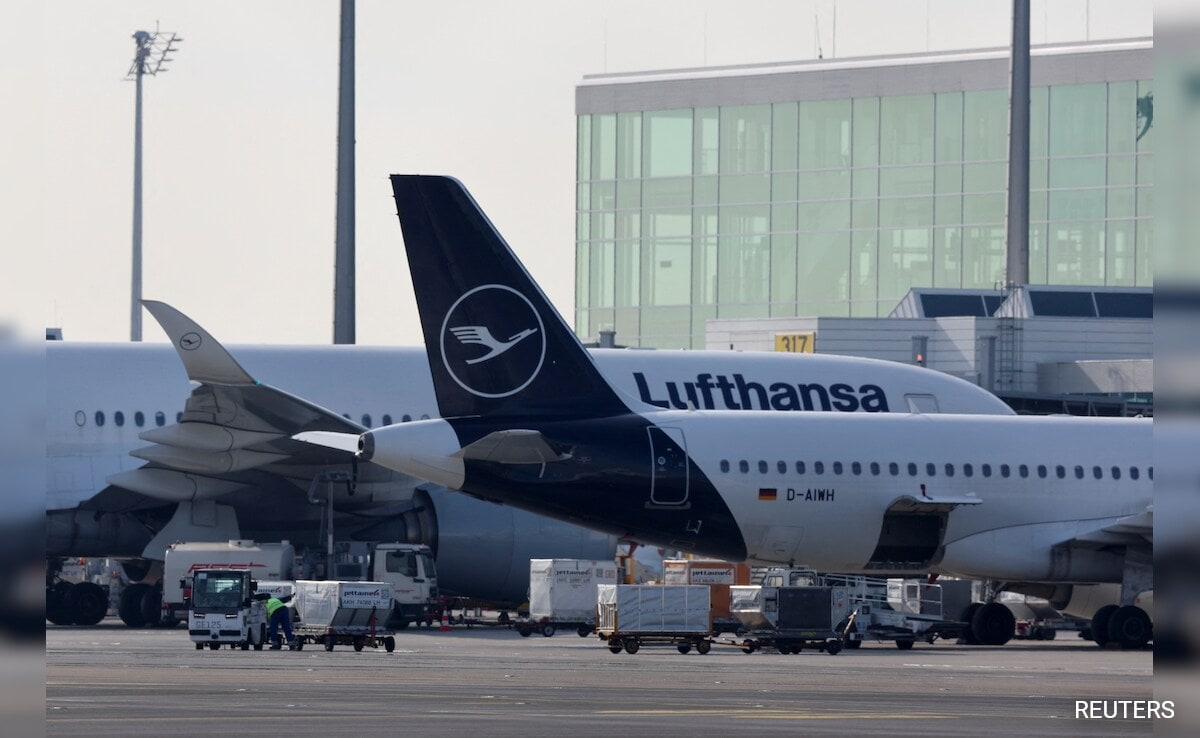 Lufthansa Fined ‘Record’  Million For Barring Jewish Passengers