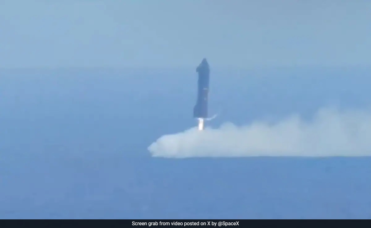 SpaceX Starship Rocket Soft Lands In Indian Ocean