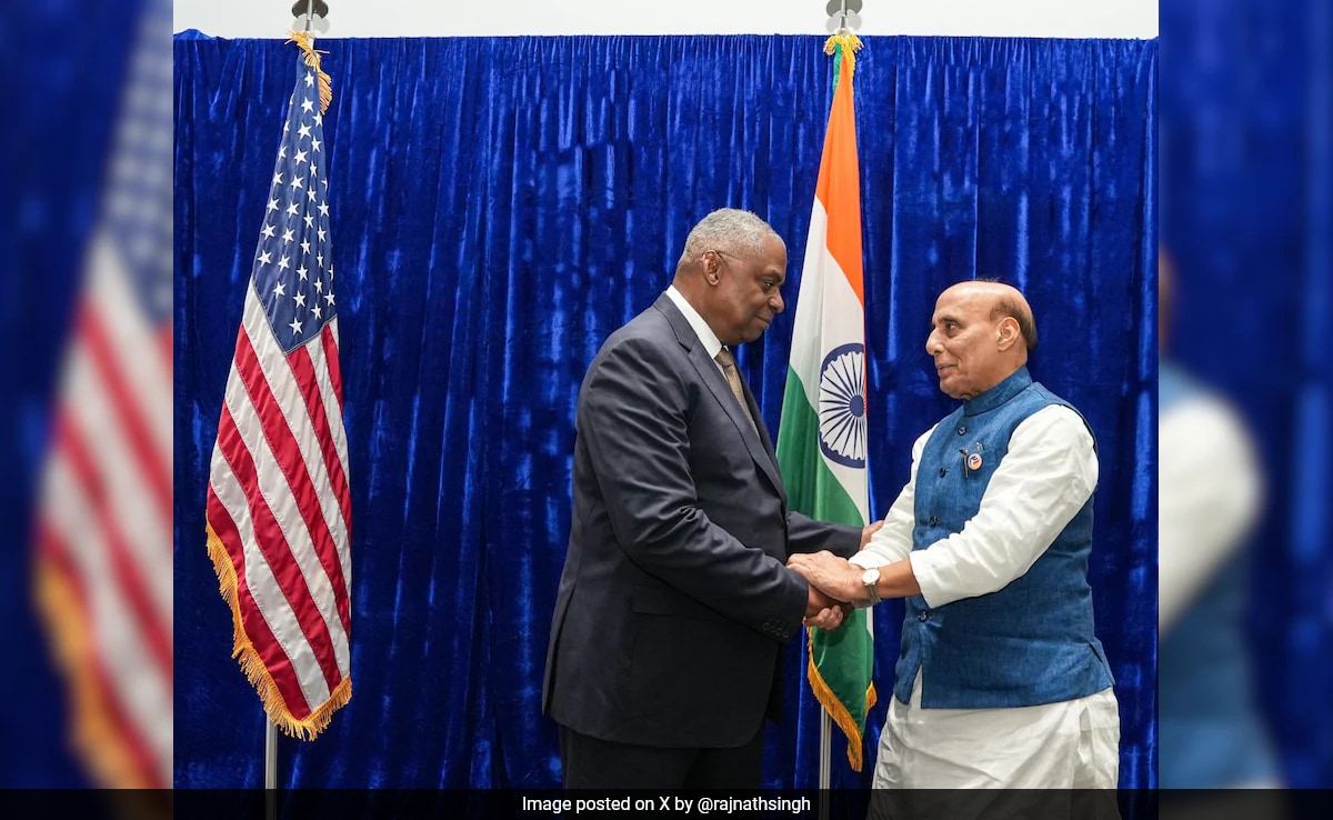 Rajnath Singh Meets US Secretary Of Defence On Sidelines Of ASEAN Meet