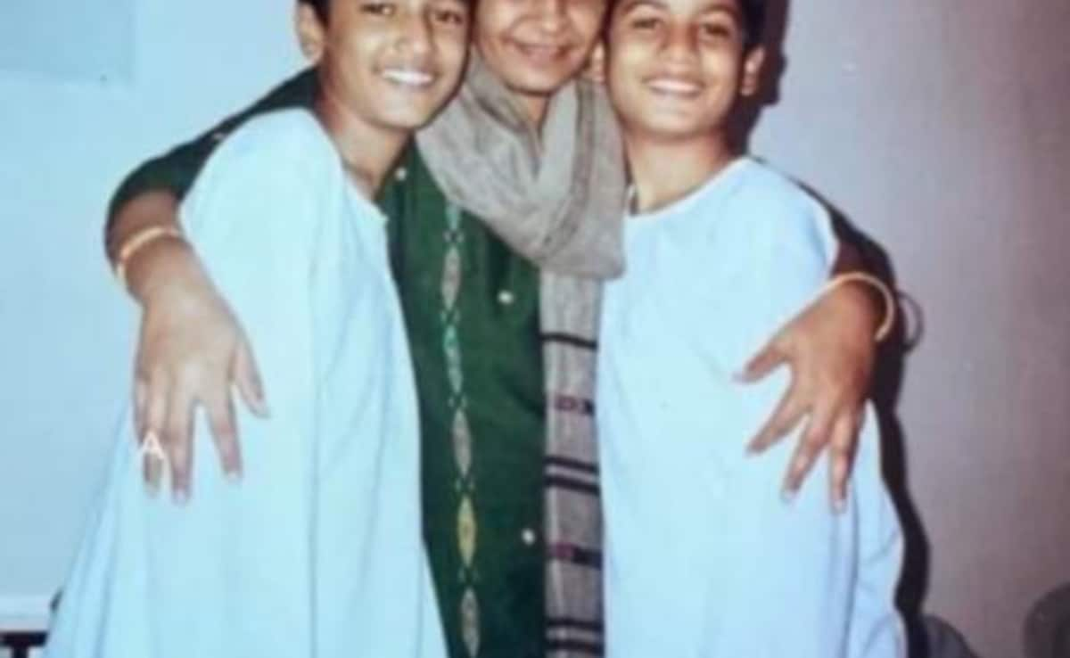 Vicky Kaushal Shares Throwback Pic To Wish "Birthday Girl Maa," Recalls The Many Thrashings He Got As A Kid