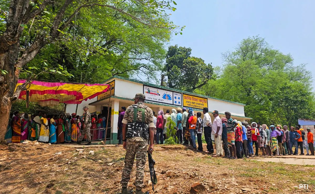 Phase 1 In Jharkhand, Priyanka Gandhi's Test In Wayanad Today: 10 Facts