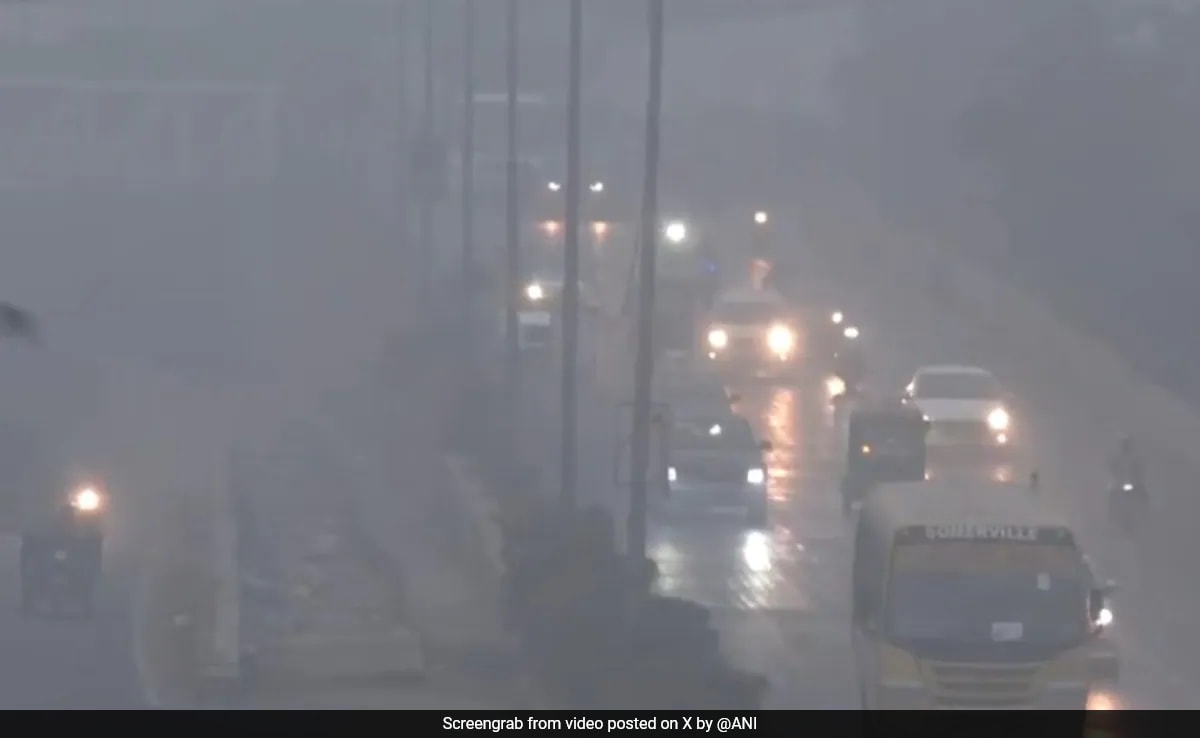 Delhi Engulfed In Blanket Of Smog For 2nd Consecutive Day, AQI At 432