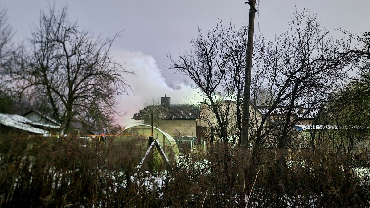 1 killed 2 injured after cargo plane crashes into house in Lithuania, video surfaces