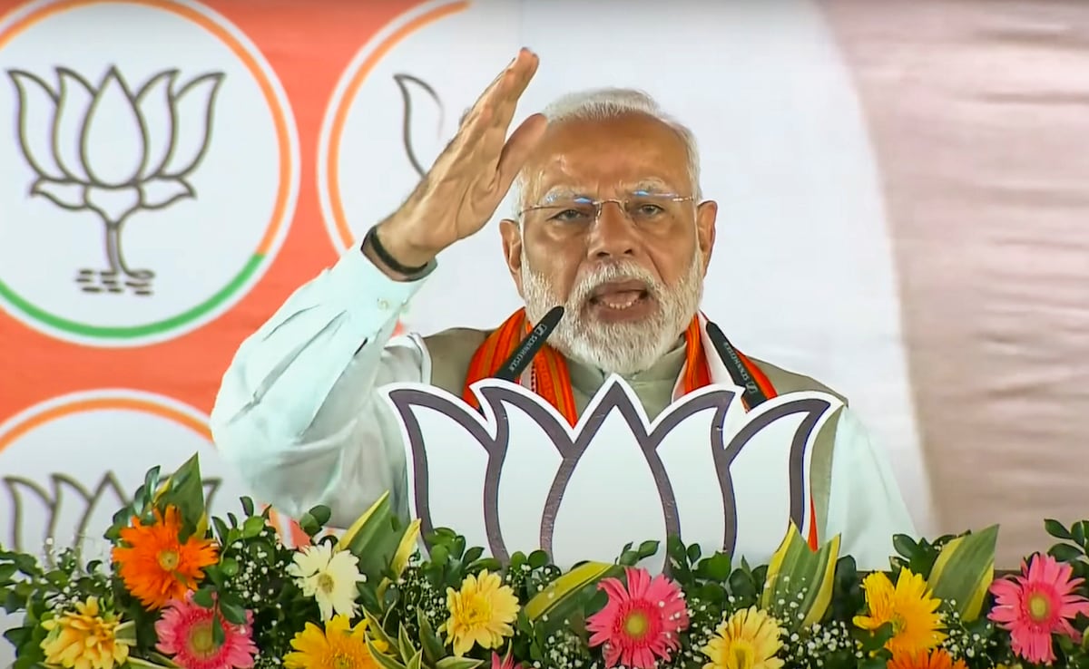 "Mothers, Daughters In Shock": PM Slams Congress, INDIA For Shaina NC Remark