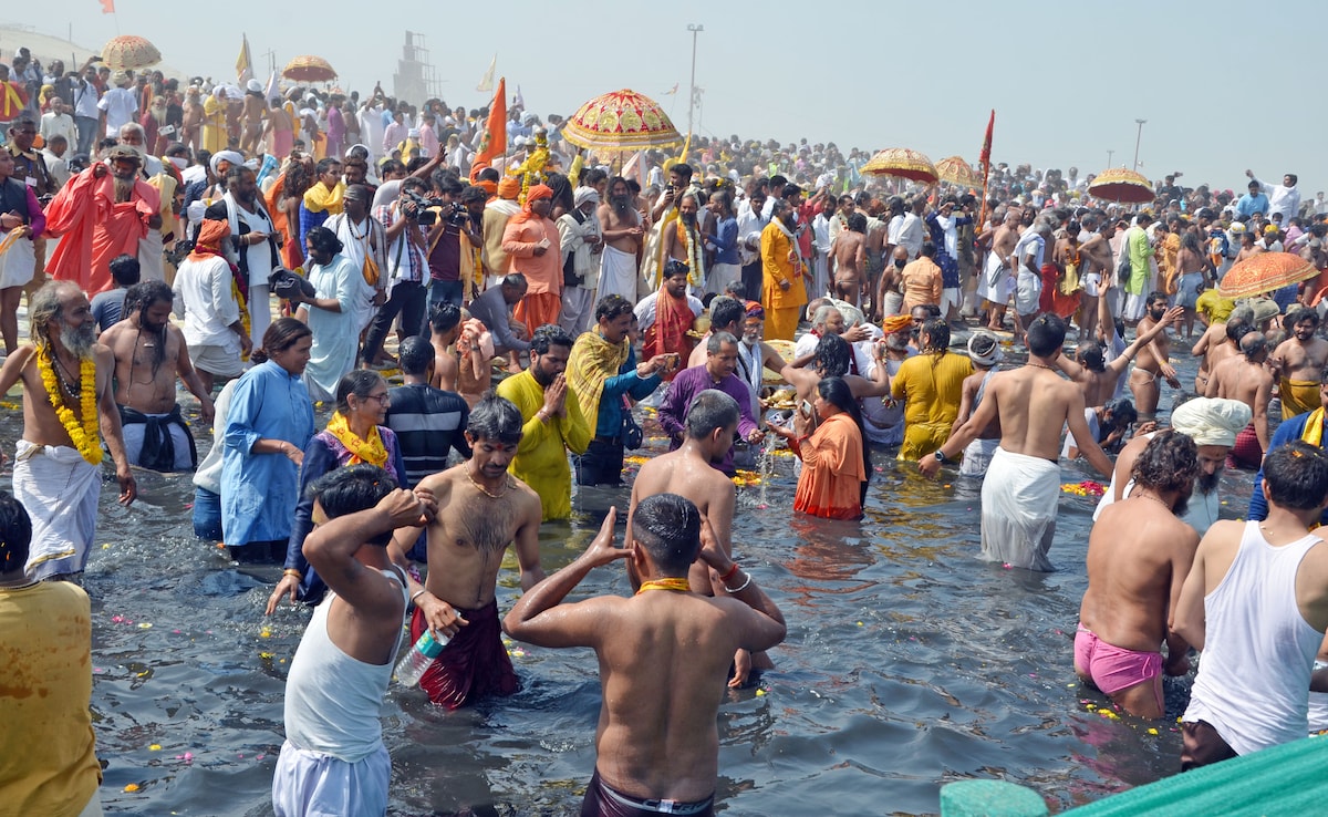 Green Tribunal Warns Polluted Ganga Can Affect Maha Kumbh Pilgrims' Health