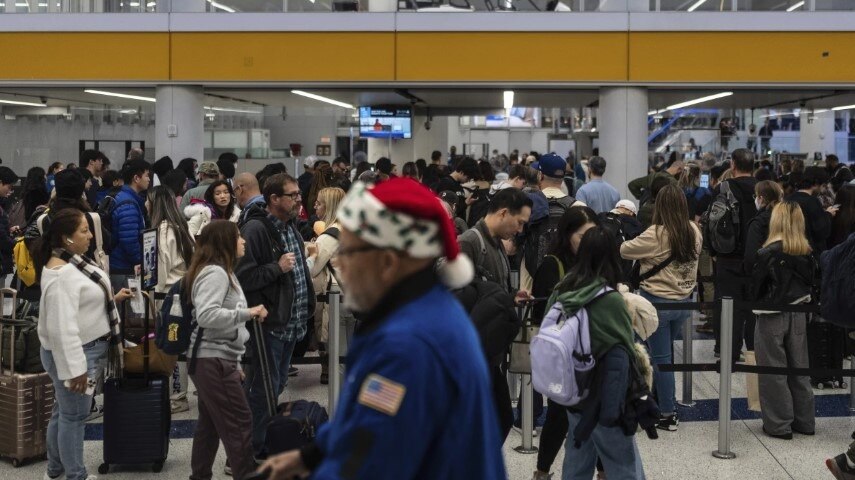 American Airlines resumes flights after brief grounding ahead of busy Christmas travel