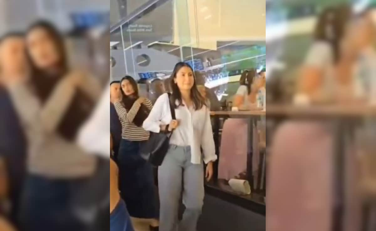 Anushka Sharma, Mom-To-Be Athiya Shetty Spend Time Together At Melbourne Cricket Ground. Watch