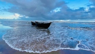 US: Human leg found washed up on California beach amid search for missing fishermen