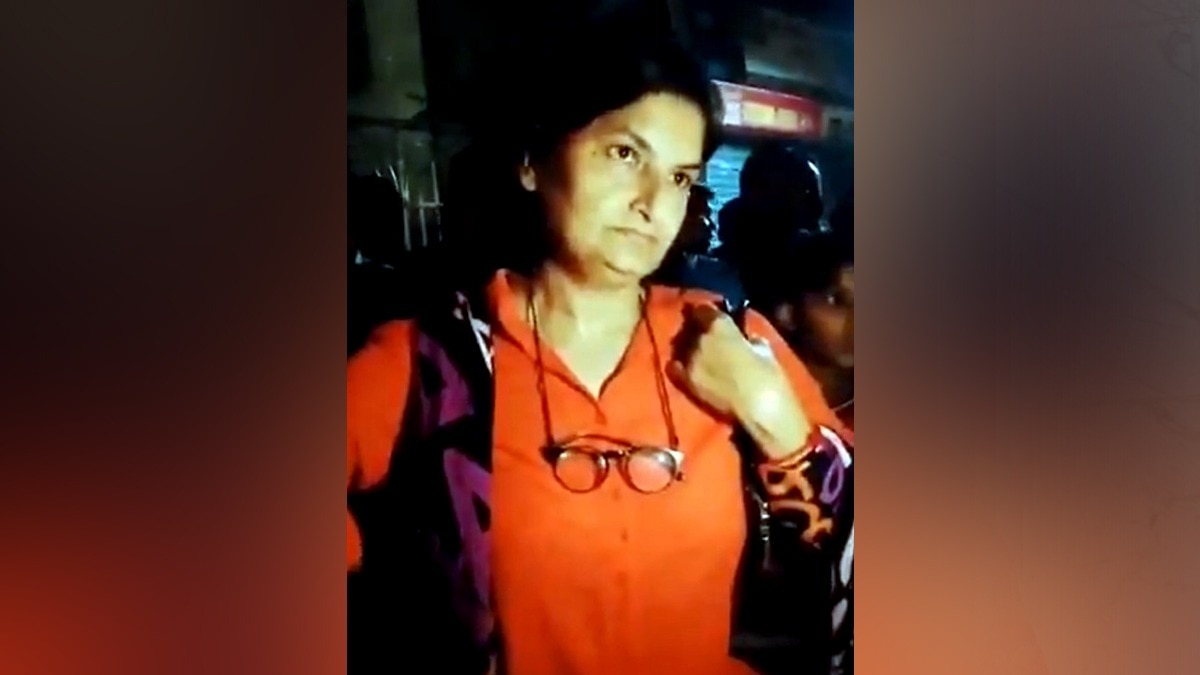 Video: Bangladeshi journalist Munni Saha mobbed in Dhaka, accused of being Indian agent