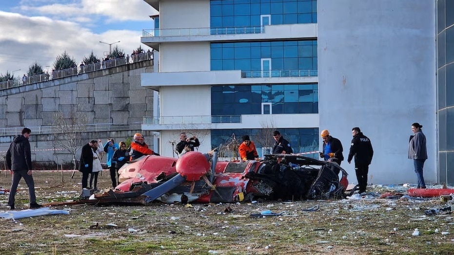 Four dead as chopper crashes into Turkish hospital