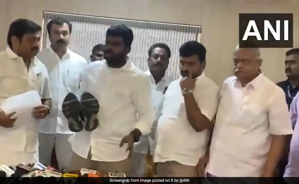 "Won't Wear Footwear Till…": Tamil Nadu BJP Chief's Big Promise For 2026 Polls