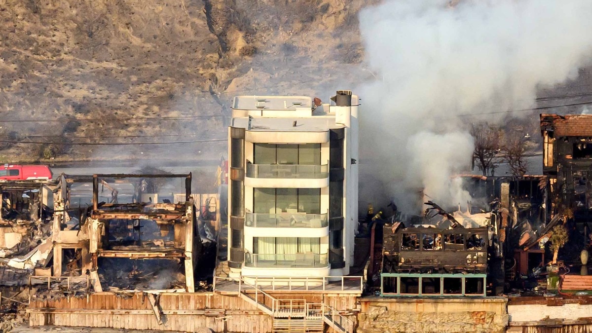 California wildfire: How this Malibu mansion of concrete defeated inferno