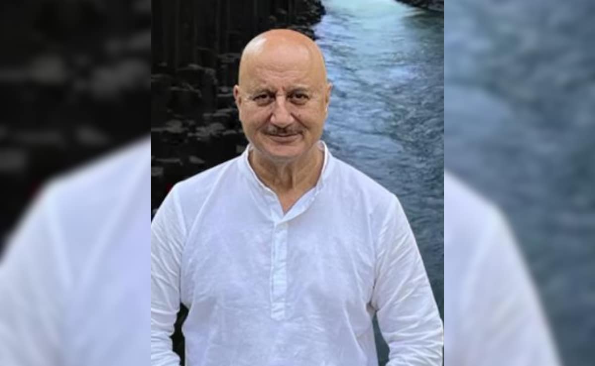 Anupam Kher's Open Letter To "Young Self": "Life Is Going To Surprise You"