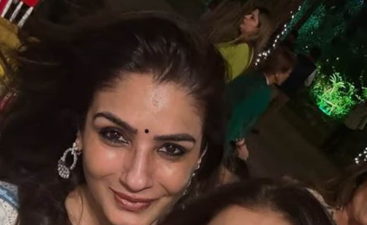 Raveena Tandon And Bhagyashree Celebrate Lohri Together. See Viral Pic