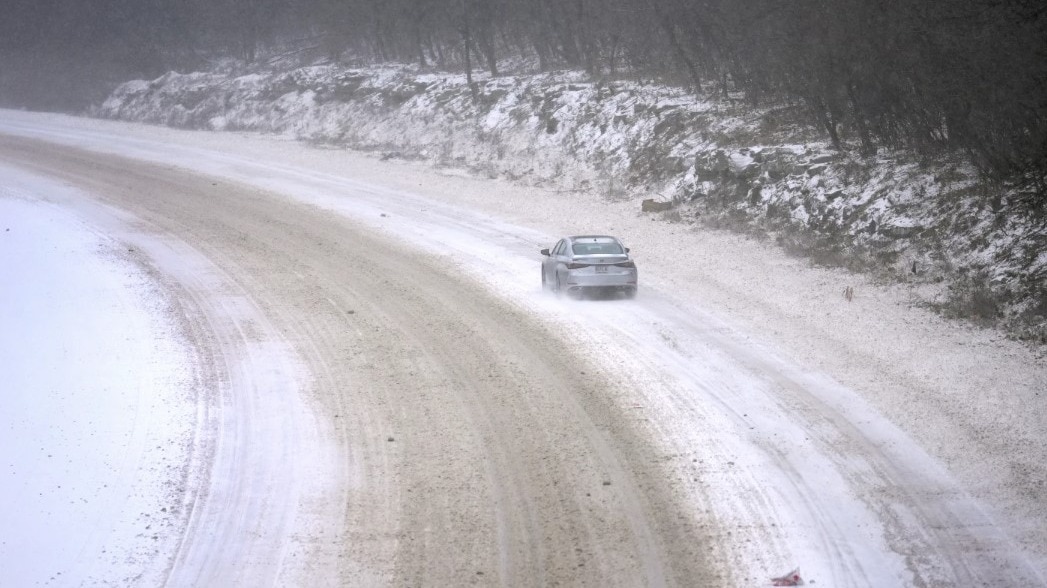 Snowstorm threatens 63 million across US, bringing travel chaos and freezing temperatures